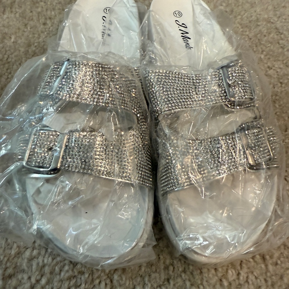 Sparkling Women’s J Mark Rhinestone White Slides Size 10